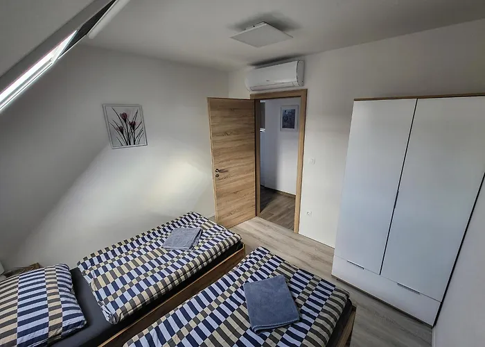 Galamb Vendeghaz דירה פוניארצוושהג'